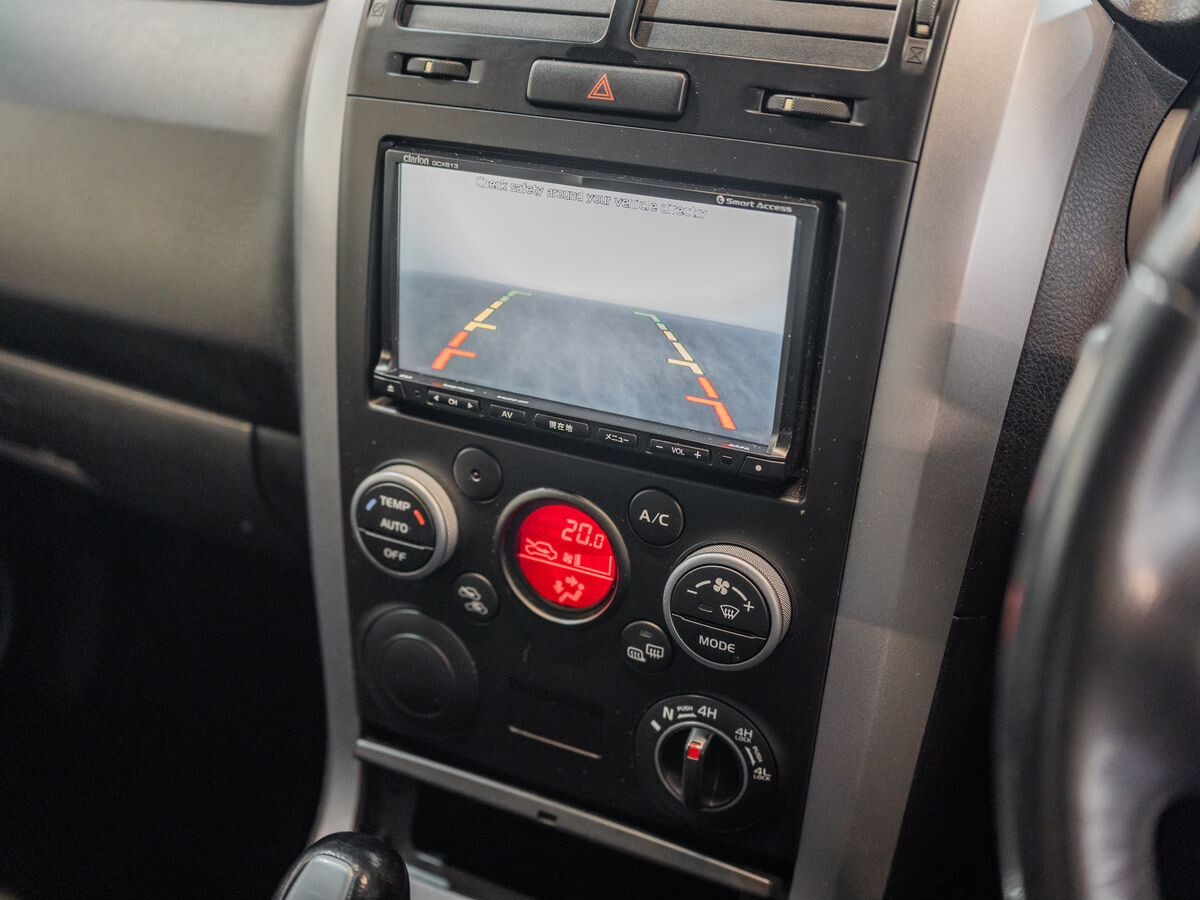 Suzuki Escudo 2013 - фото автомобиля