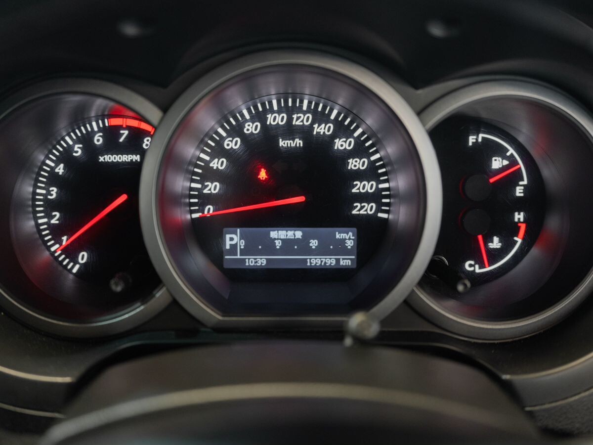 Suzuki Escudo 2013 - фото автомобиля