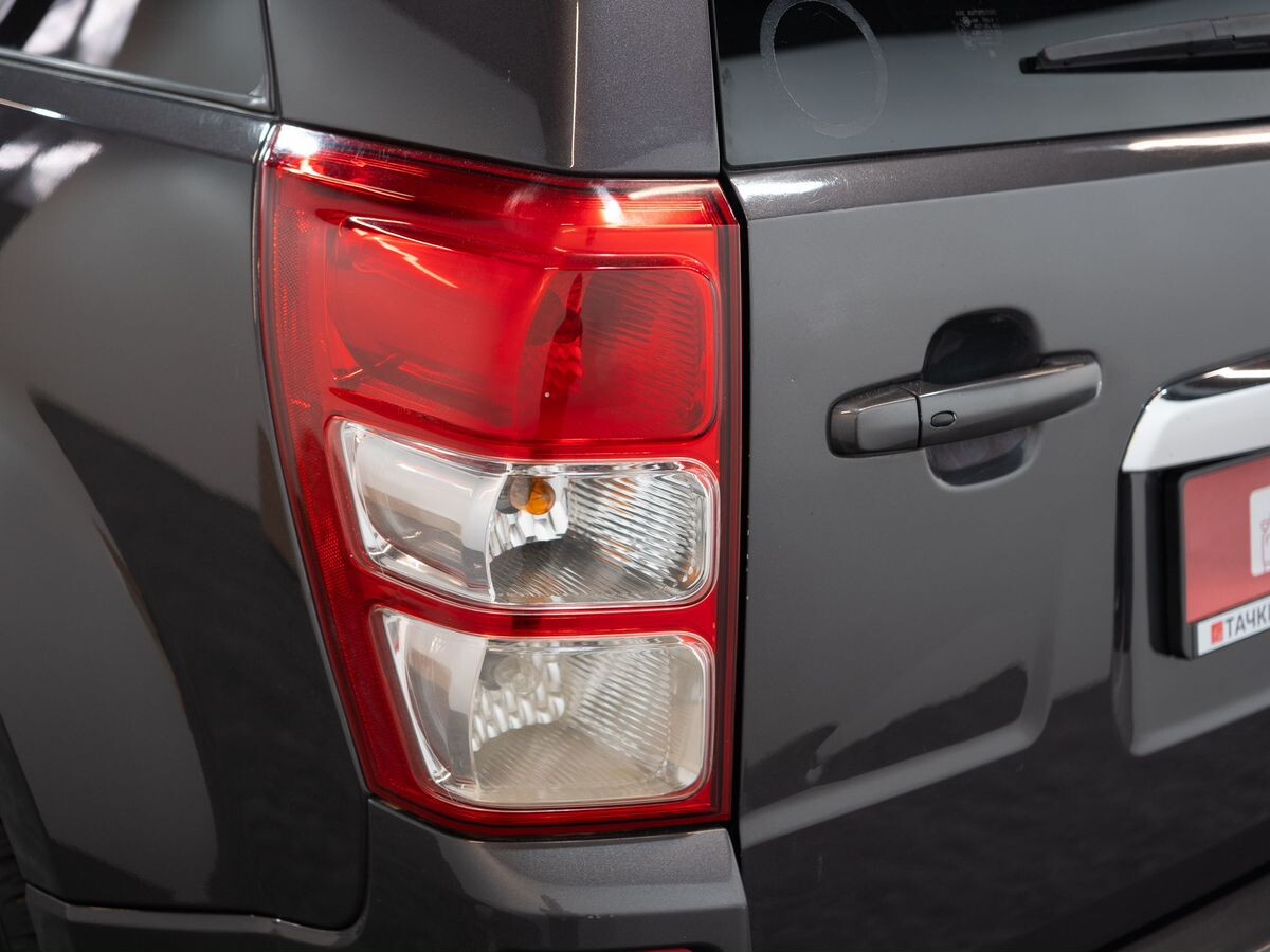 Suzuki Escudo 2013 - фото автомобиля