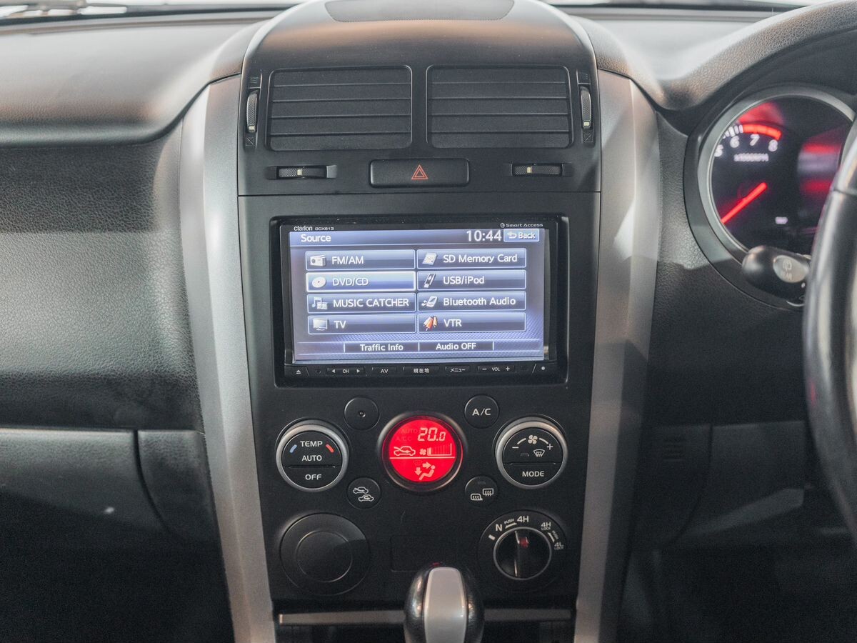 Suzuki Escudo 2013 - фото автомобиля