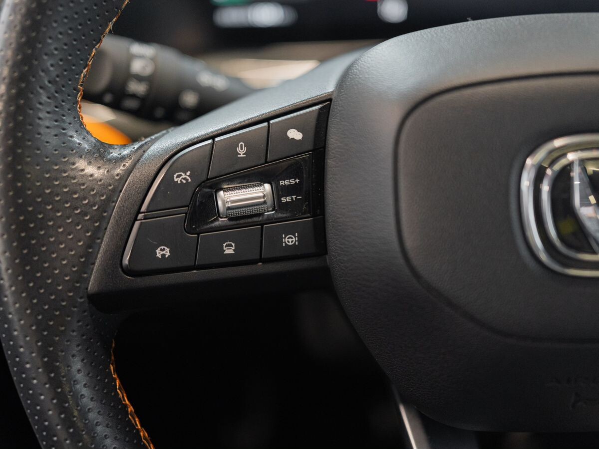 Changan UNI-T 2022 - фото автомобиля