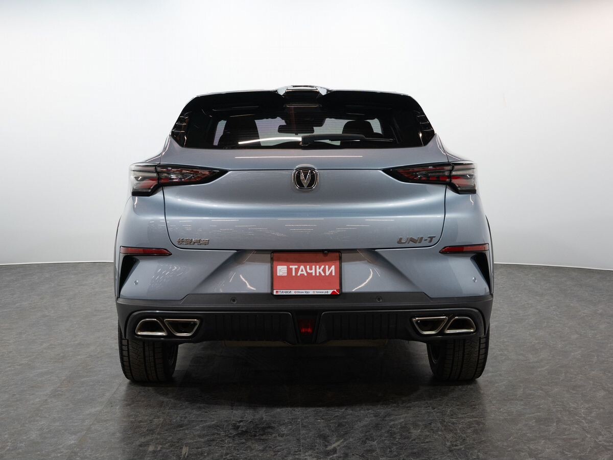 Changan UNI-T 2022 - фото автомобиля