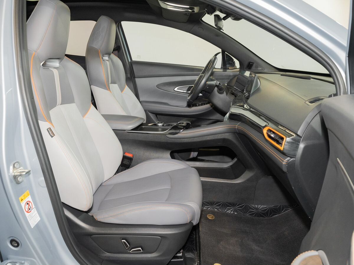 Changan UNI-T 2022 - фото автомобиля