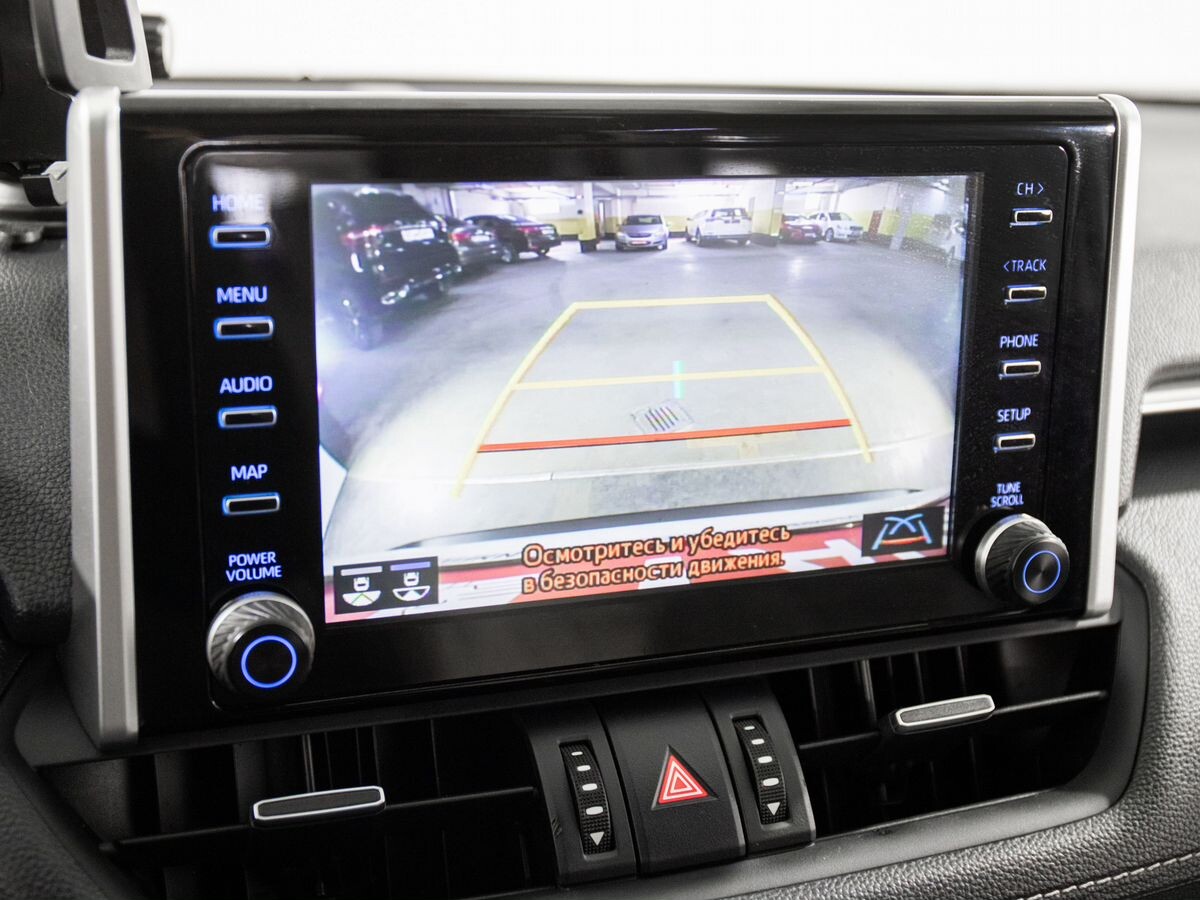 Toyota RAV4 2021 - фото автомобиля