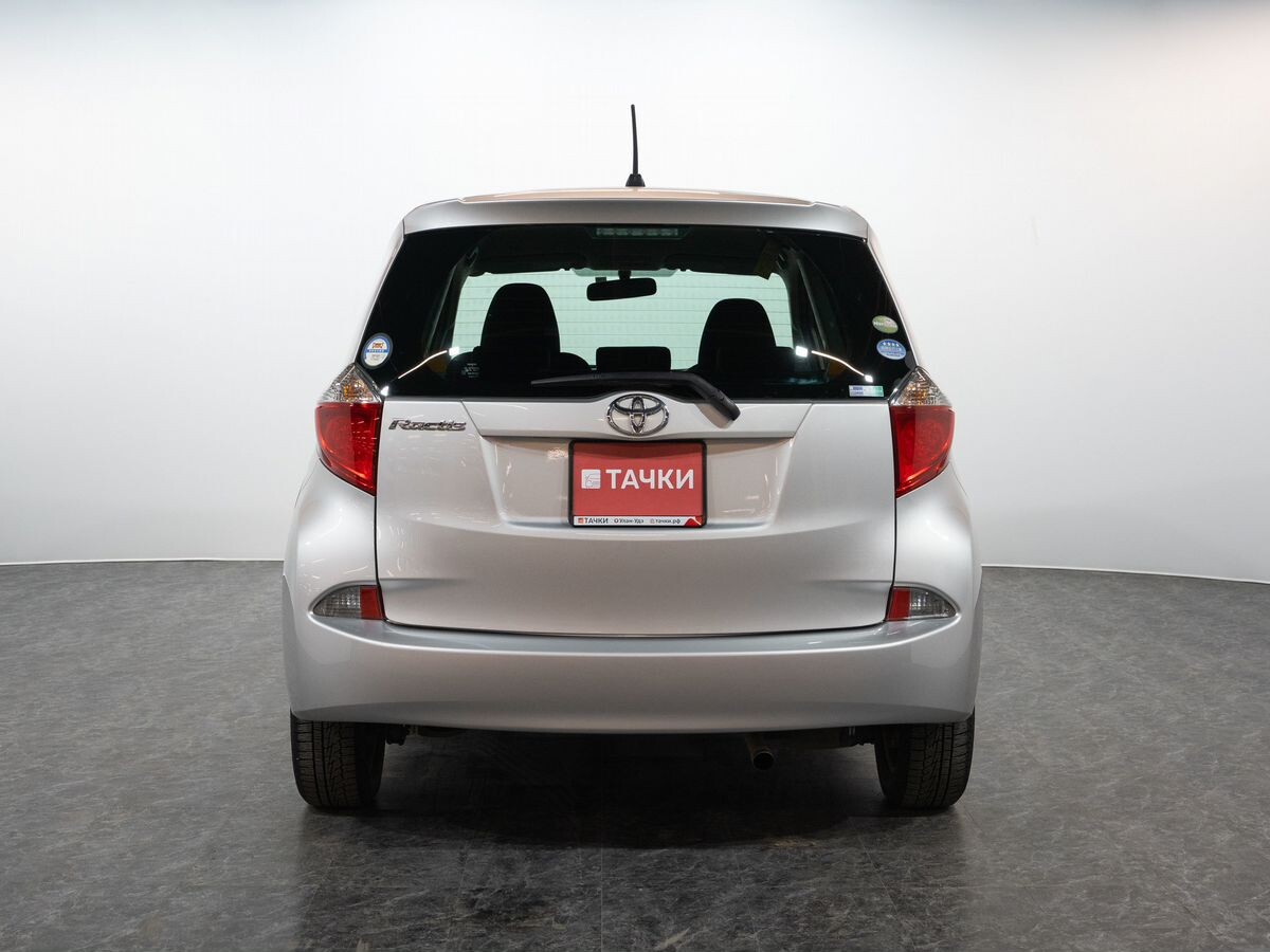 Toyota Ractis 2012 - фото автомобиля