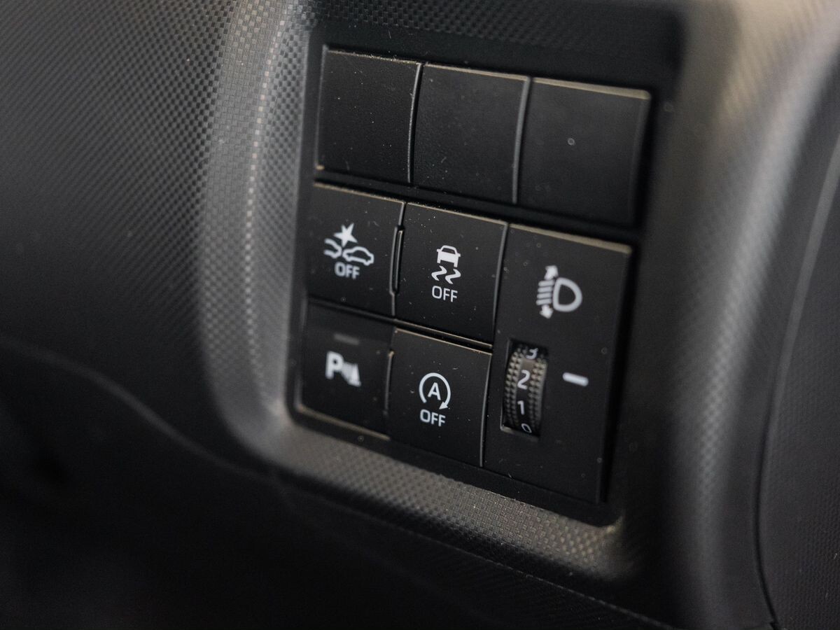 Daihatsu Rocky 2020 - фото автомобиля