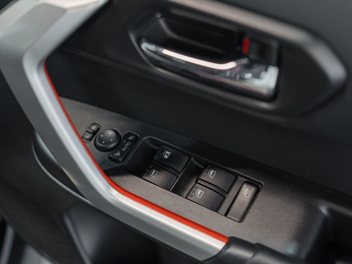 Daihatsu Rocky 2020 - фото автомобиля