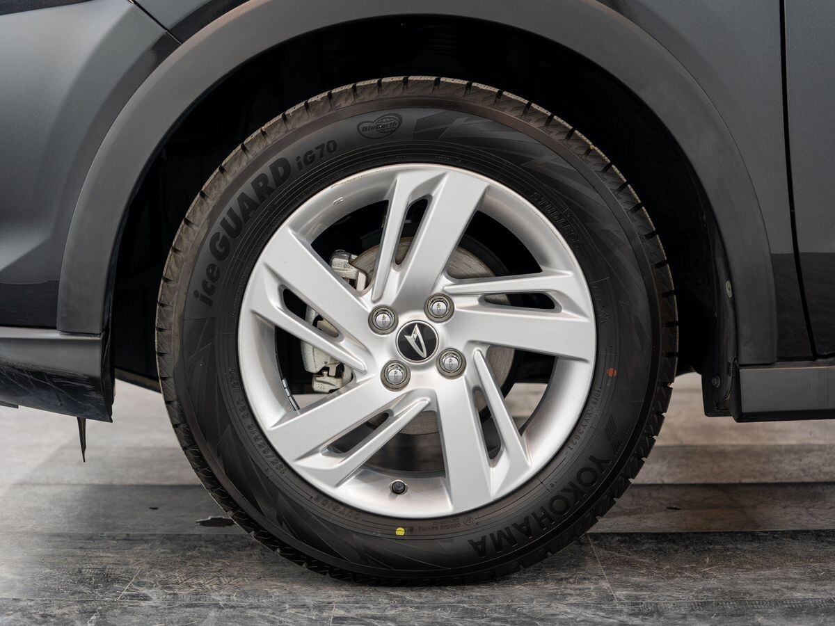 Daihatsu Rocky 2020 - фото автомобиля