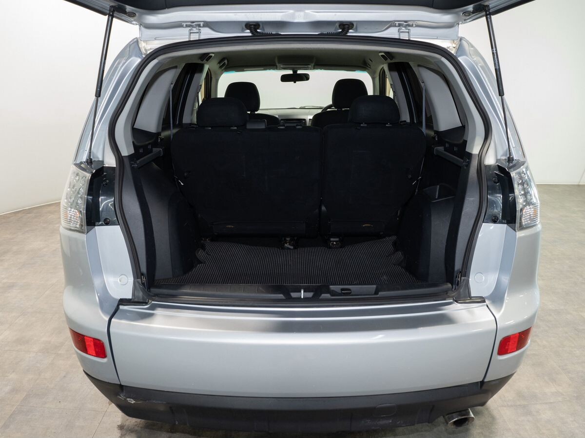 Mitsubishi Outlander 2006 - фото автомобиля