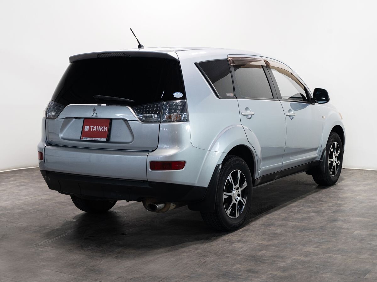 Mitsubishi Outlander 2006 - фото автомобиля