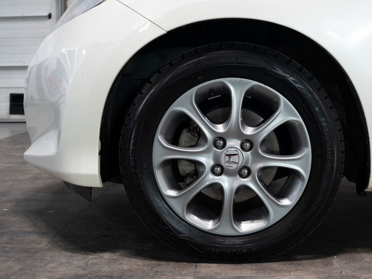 Honda Fit 2011 - фото автомобиля