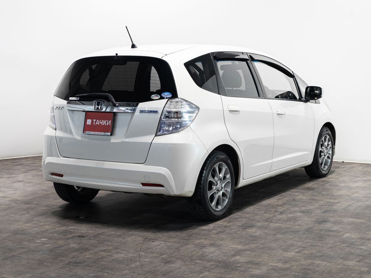 Honda Fit 2011 - фото автомобиля