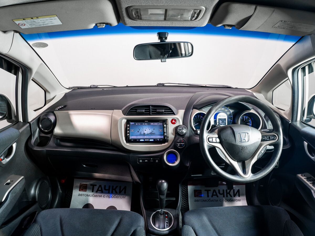 Honda Fit 2011 - фото автомобиля