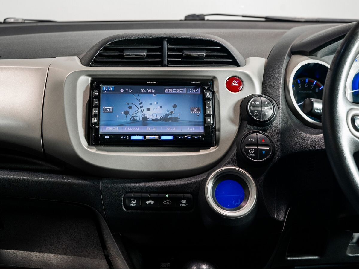 Honda Fit 2011 - фото автомобиля