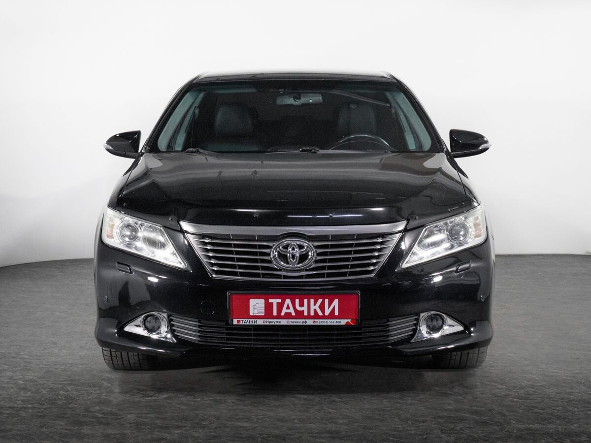 Toyota Camry 2013 - фото автомобиля