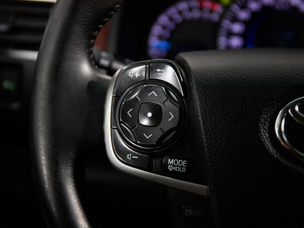 Toyota Camry 2013 - фото автомобиля