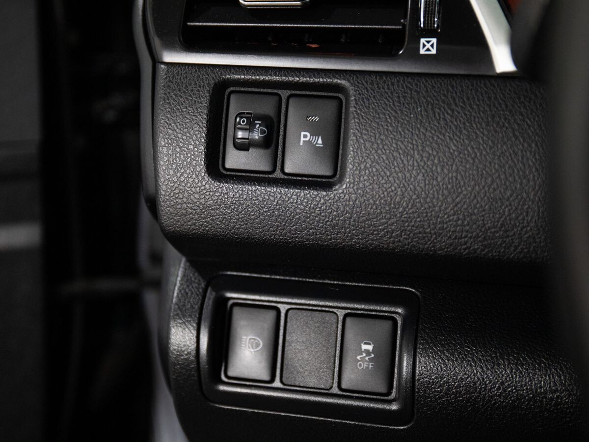 Toyota Camry 2013 - фото автомобиля