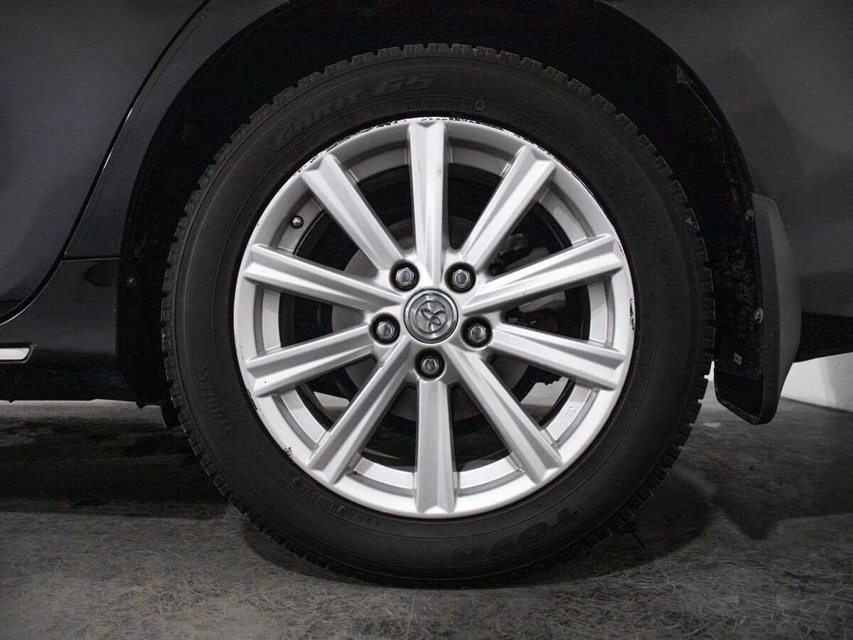 Toyota Camry 2013 - фото автомобиля