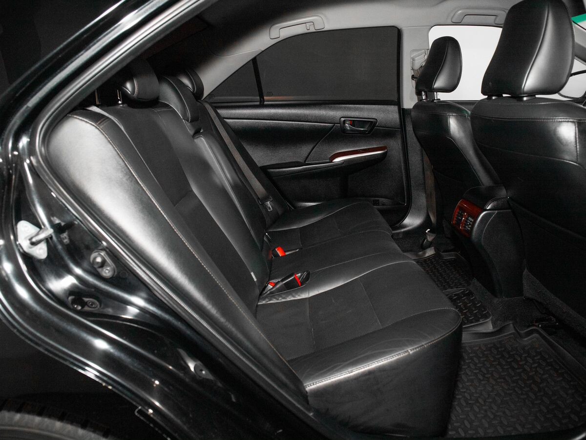 Toyota Camry 2013 - фото автомобиля