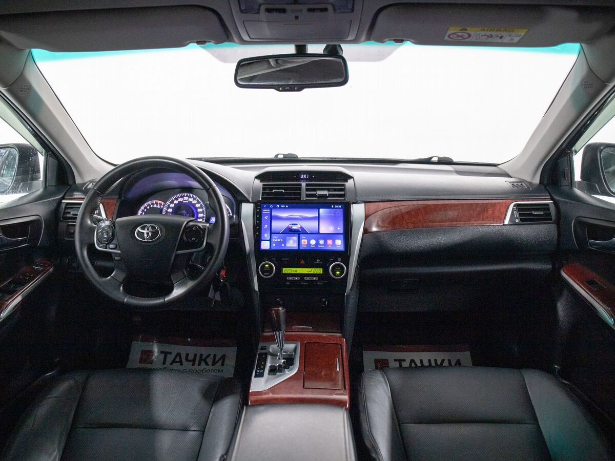 Toyota Camry 2013 - фото автомобиля