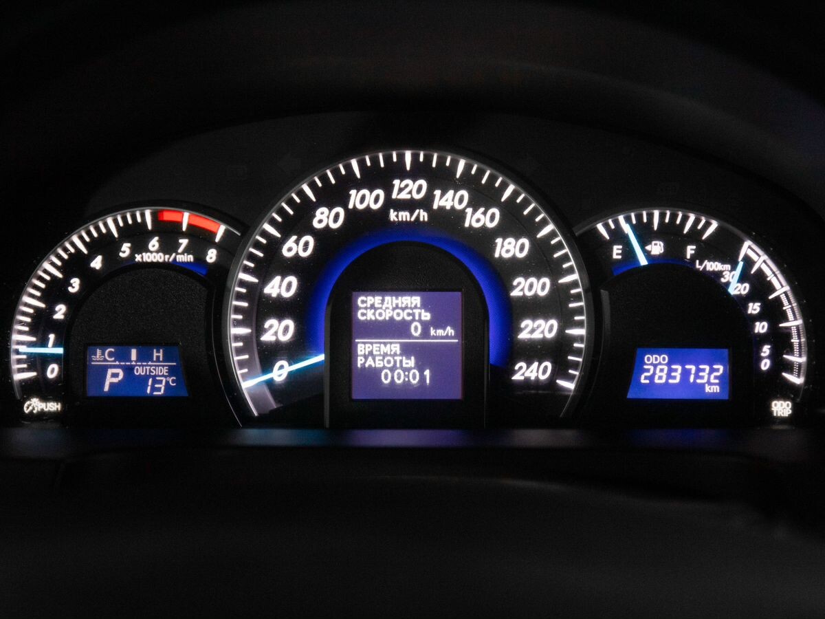 Toyota Camry 2013 - фото автомобиля