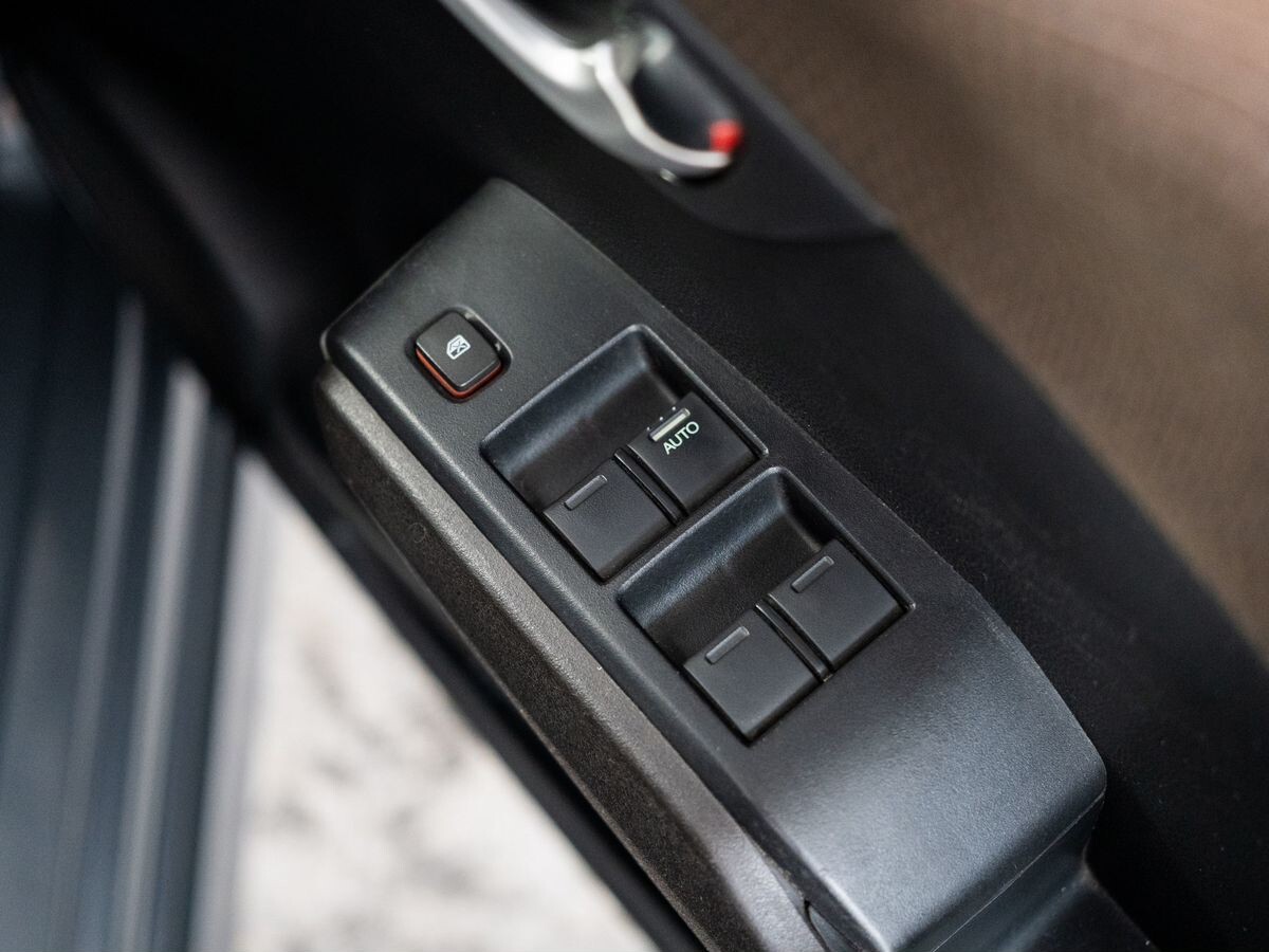 Honda Fit Shuttle 2011 - фото автомобиля