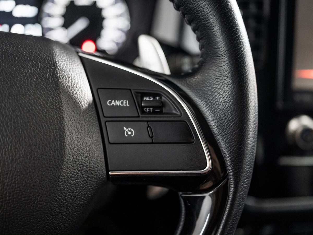 Mitsubishi Outlander 2021 - фото автомобиля