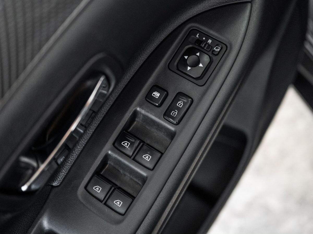 Mitsubishi Outlander 2021 - фото автомобиля