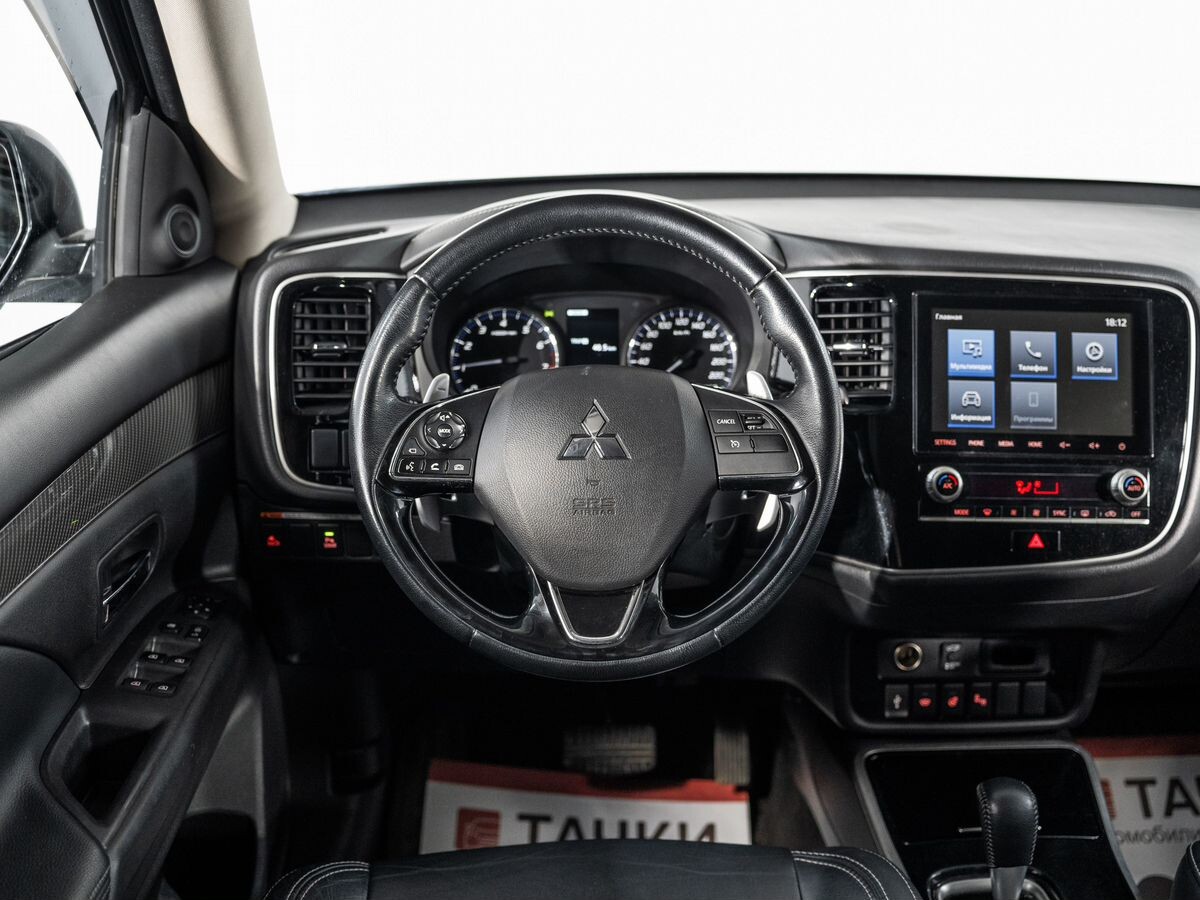 Mitsubishi Outlander 2021 - фото автомобиля