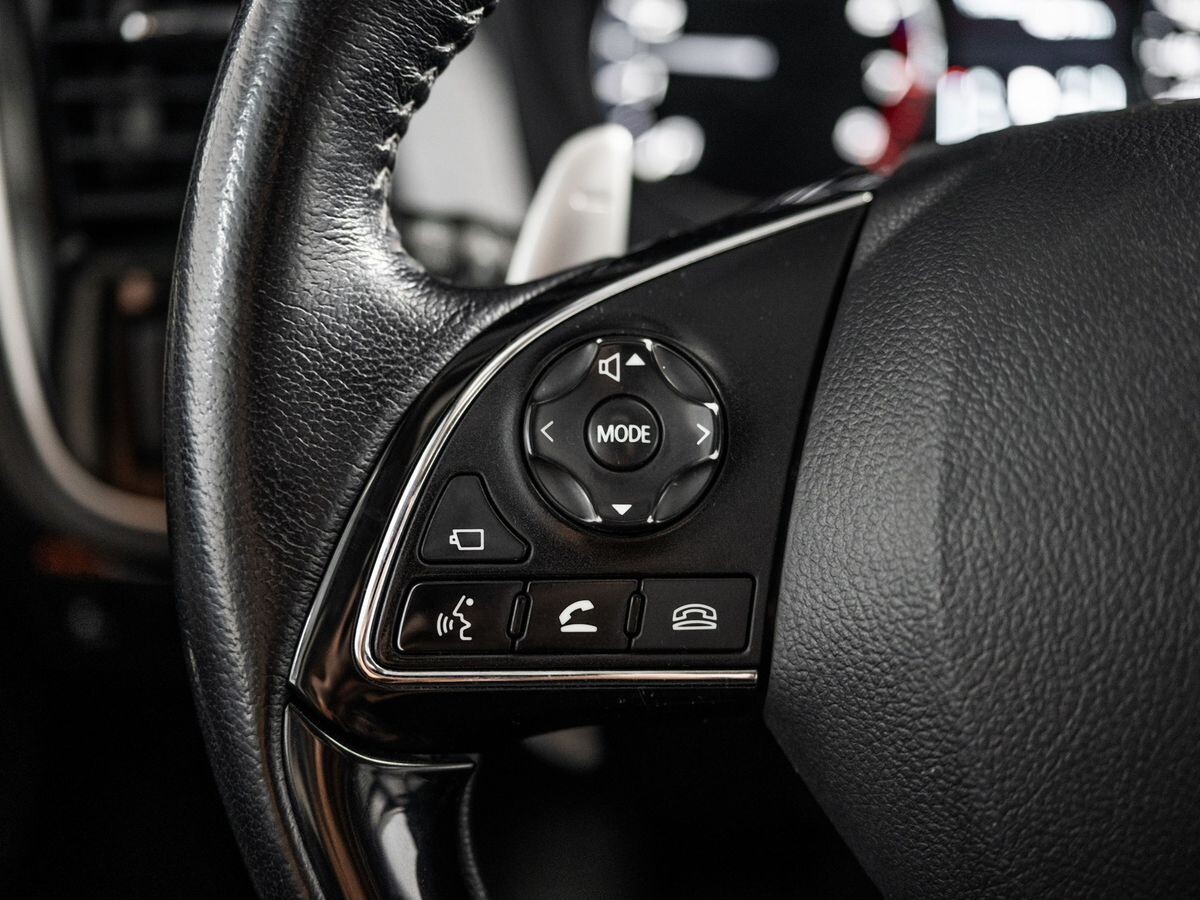 Mitsubishi Outlander 2021 - фото автомобиля