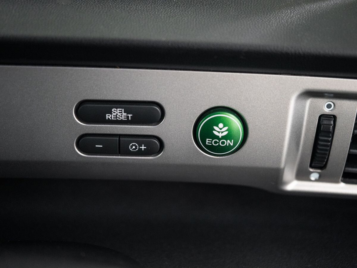 Honda Freed 2011 - фото автомобиля