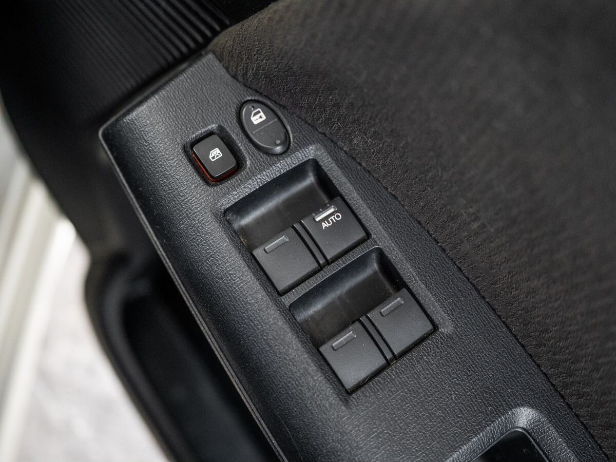 Honda Freed 2011 - фото автомобиля