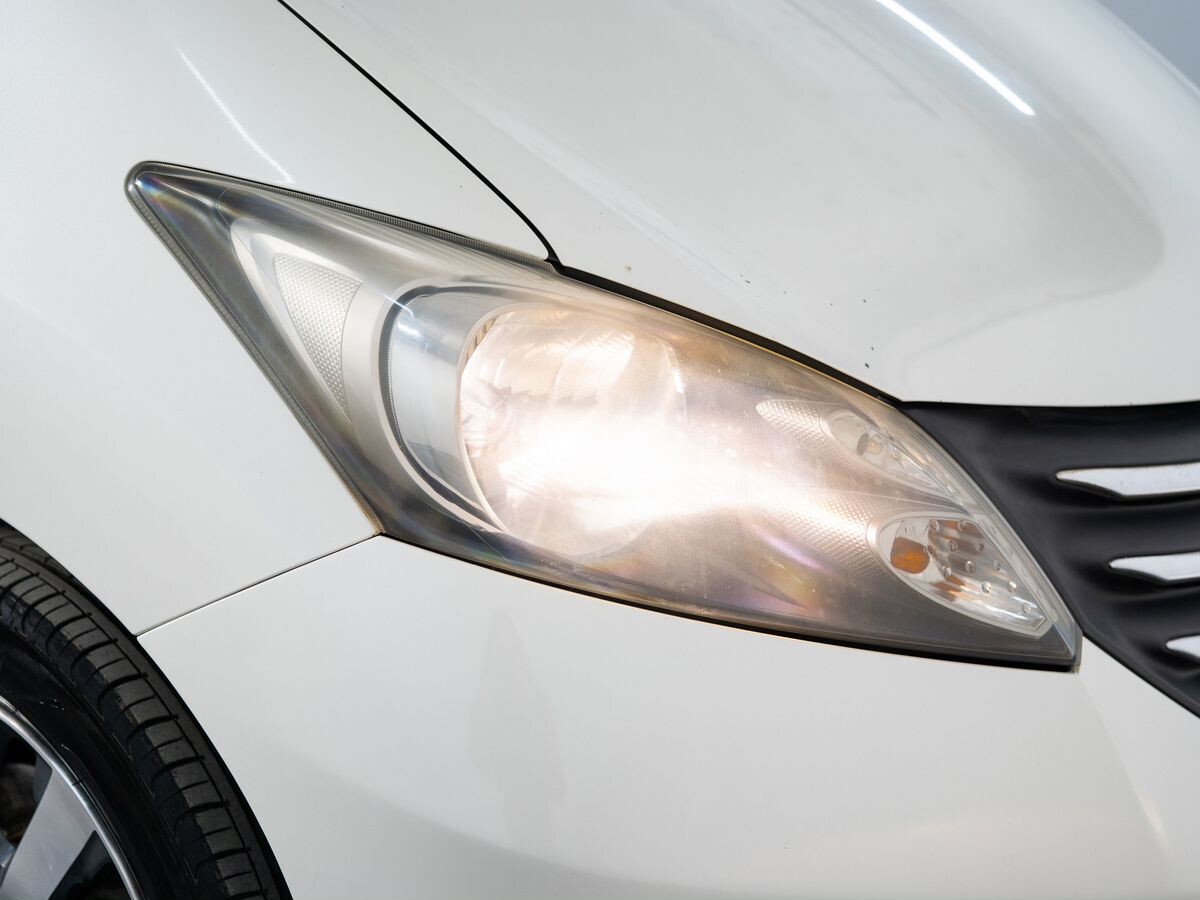 Honda Freed 2011 - фото автомобиля