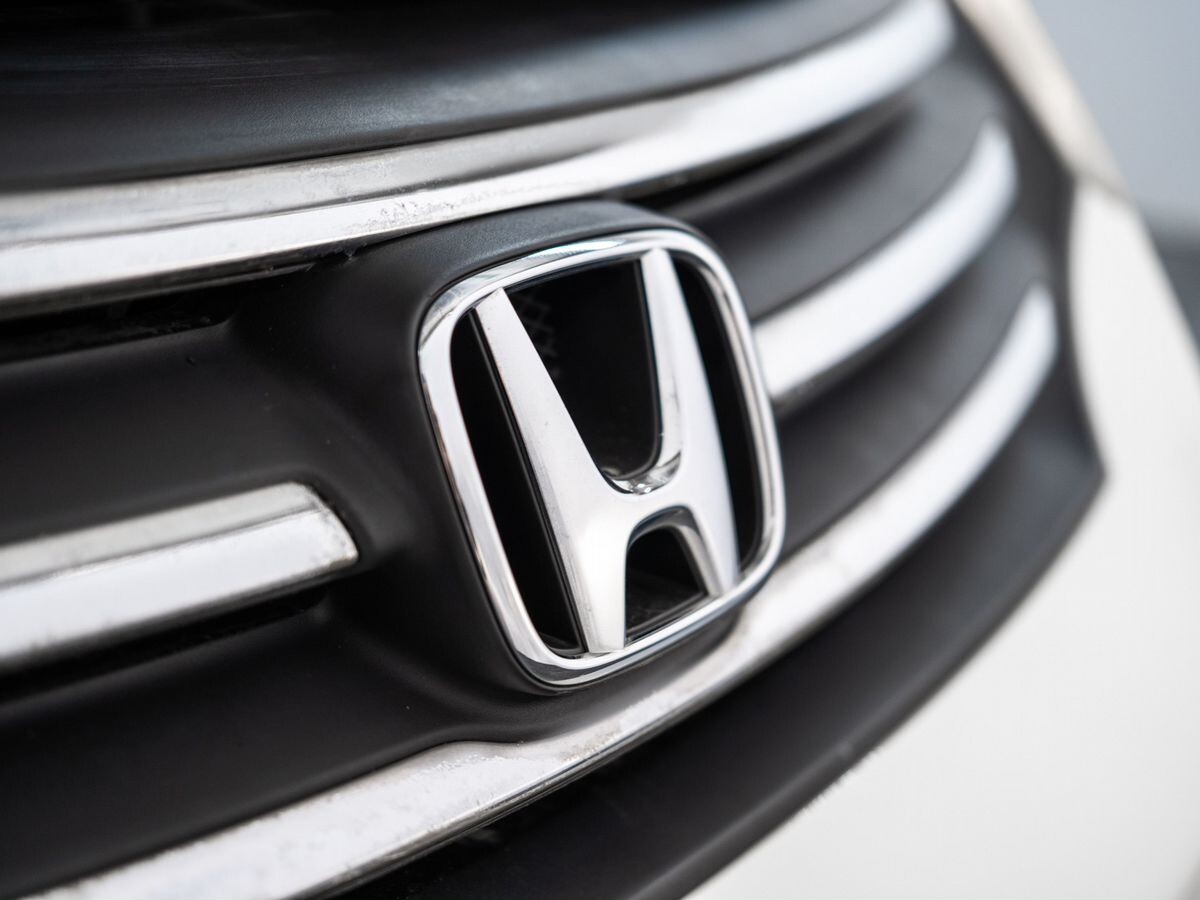 Honda Freed 2011 - фото автомобиля