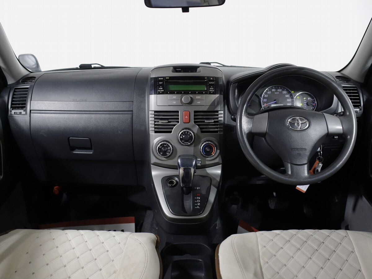 Toyota Rush 2011 - фото автомобиля