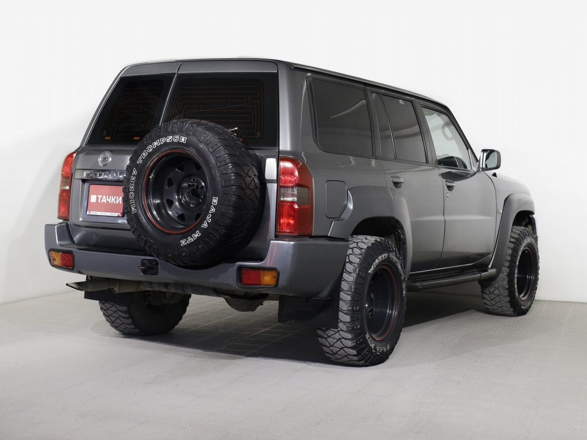 Nissan Patrol 2008 - фото автомобиля