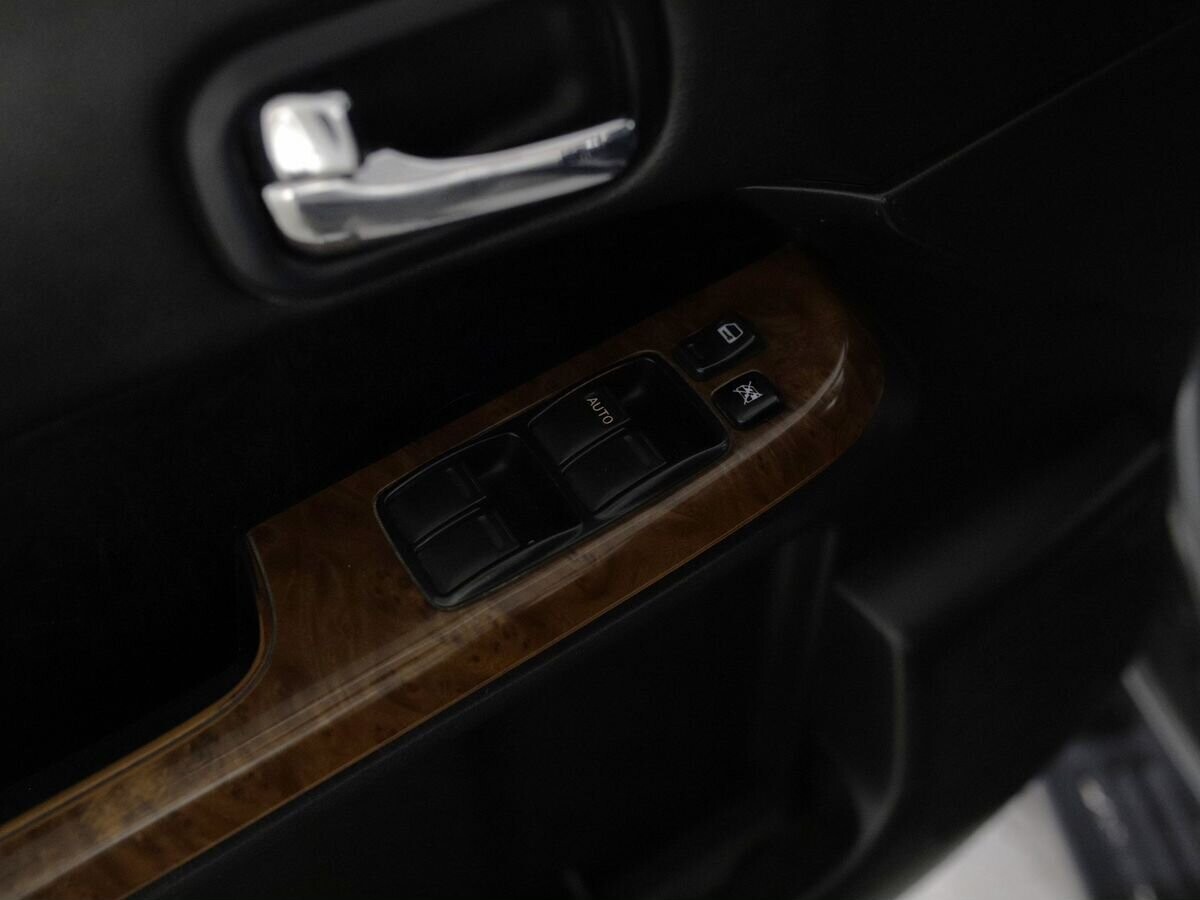 Nissan Patrol 2008 - фото автомобиля