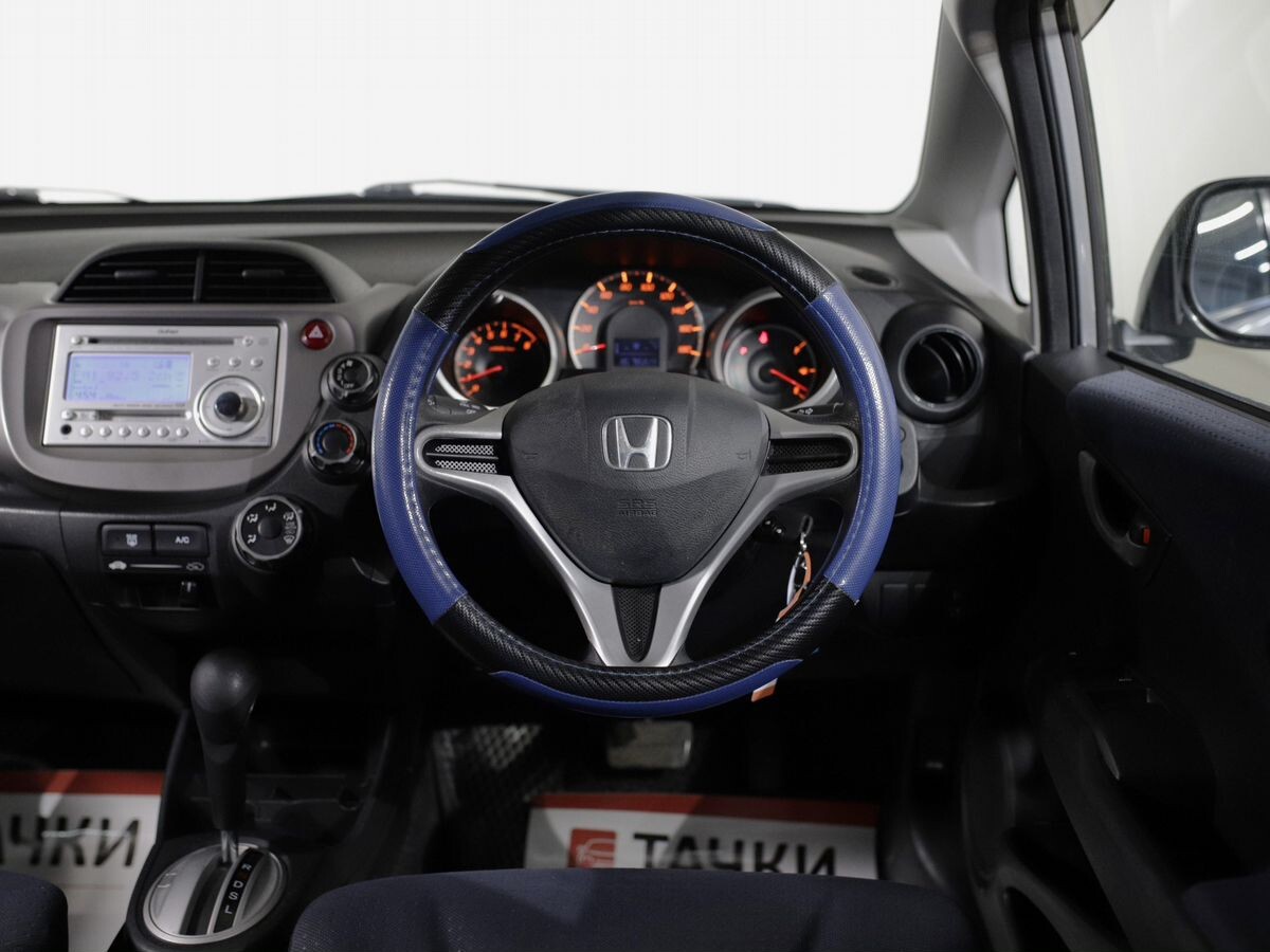 Honda Fit 2009 - фото автомобиля
