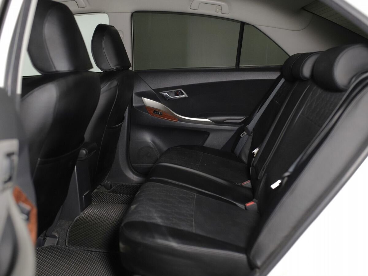 Toyota Allion 2010 - фото автомобиля