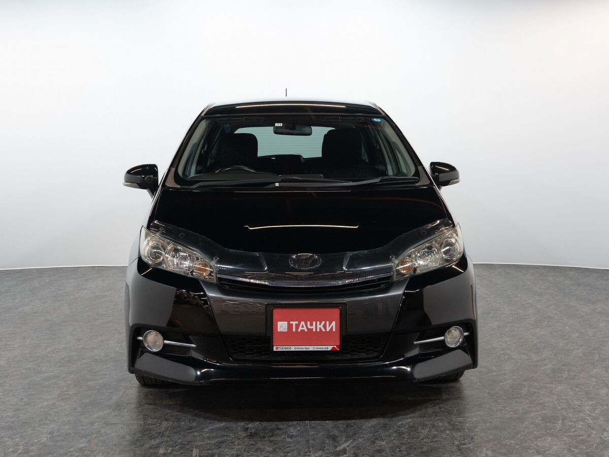 Toyota Wish 2013 - фото автомобиля