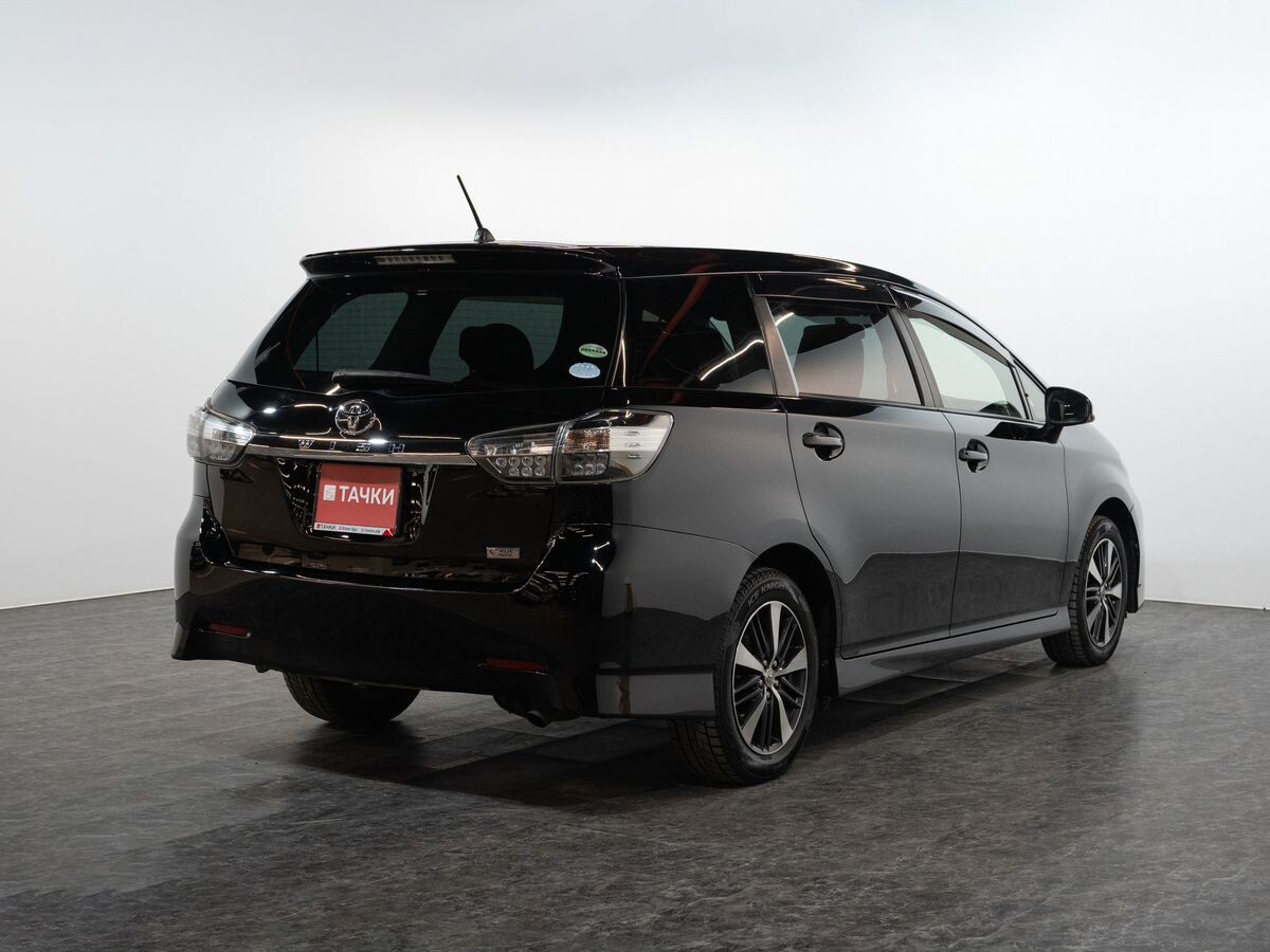 Toyota Wish 2013 - фото автомобиля