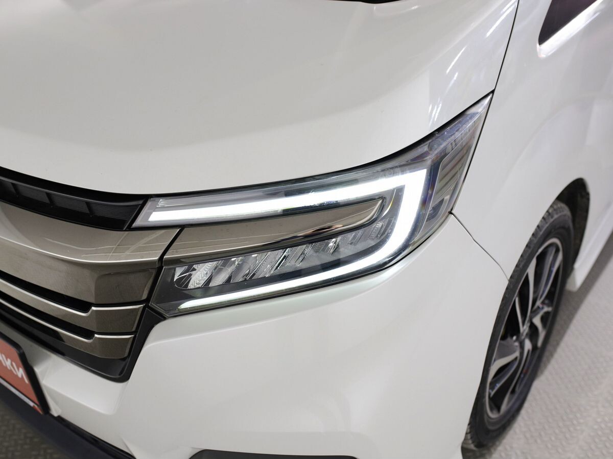 Honda Stepwgn 2019 - фото автомобиля