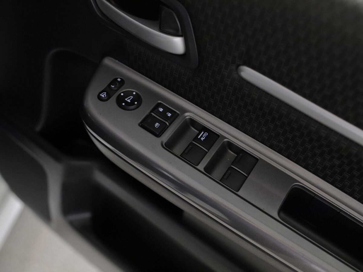 Honda Stepwgn 2019 - фото автомобиля