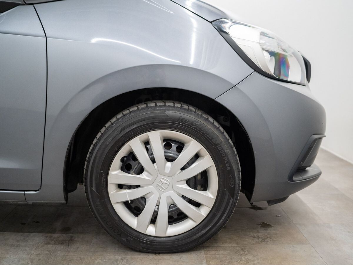 Honda Fit 2021 - фото автомобиля