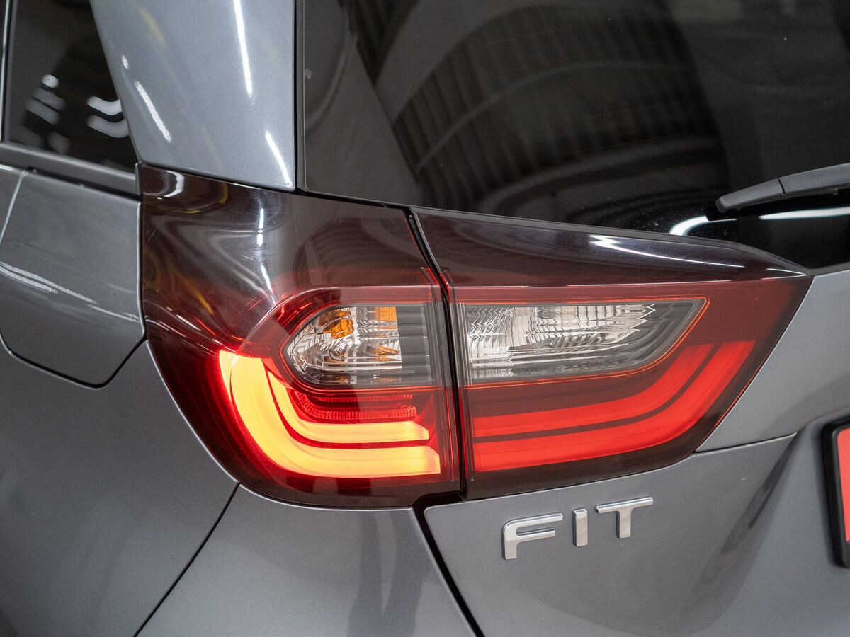 Honda Fit 2021 - фото автомобиля