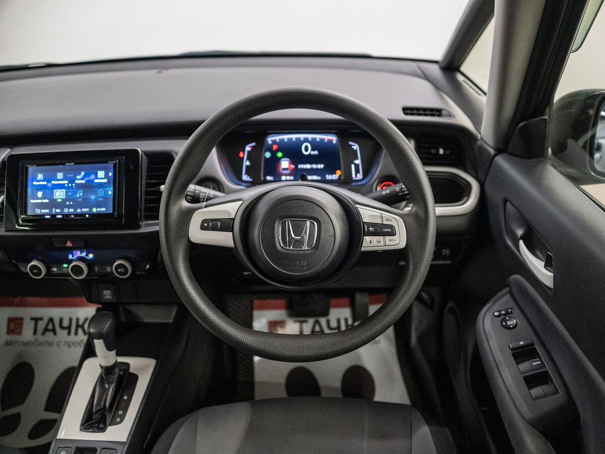 Honda Fit 2021 - фото автомобиля