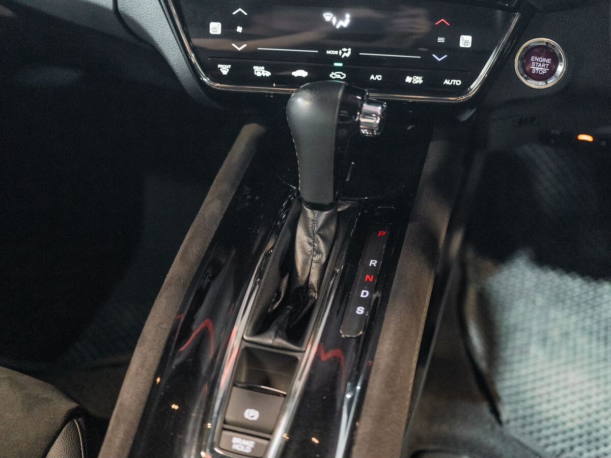 Honda Vezel 2016 - фото автомобиля