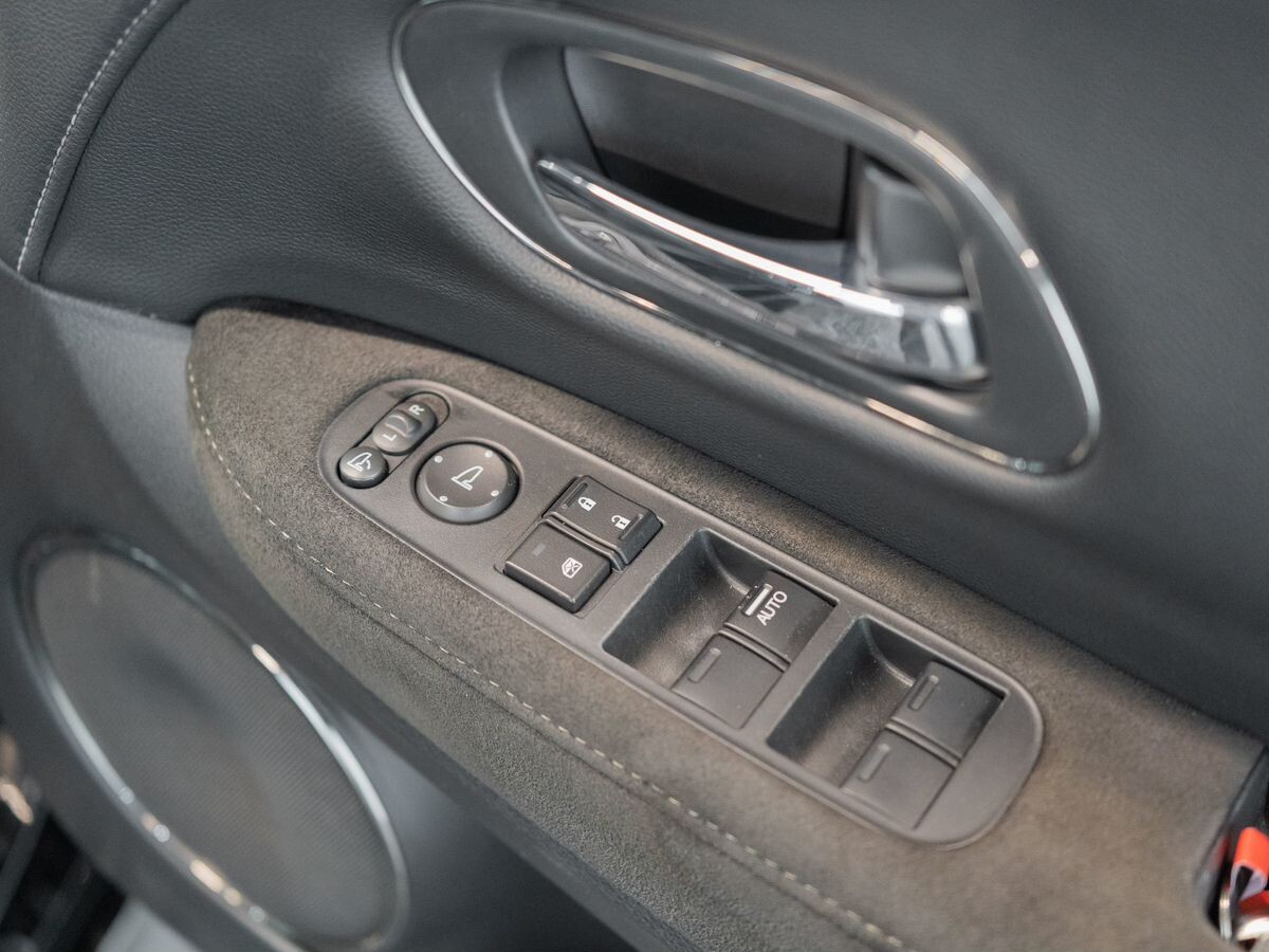 Honda Vezel 2016 - фото автомобиля