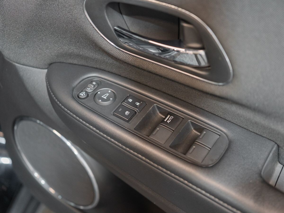 Honda Vezel 2018 - фото автомобиля