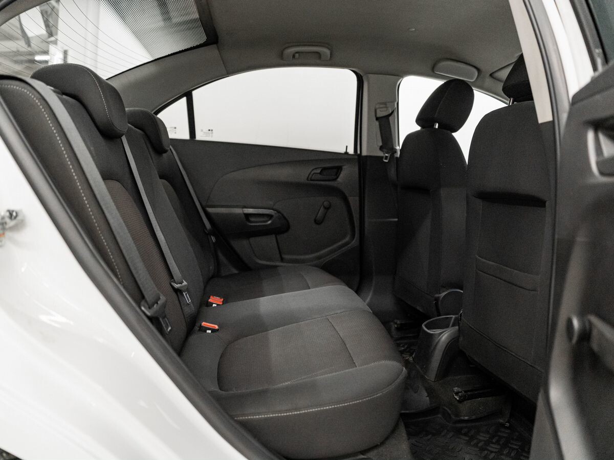 Chevrolet Aveo 2013 - фото автомобиля